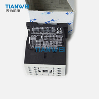 Contacteur moteur EATON DILM9-10 3P 9A AC-3 4kW 400V 1NO Contact auxiliaire Montage double sur rail DIN et panneau à vis Max 690V Bornes à vis