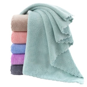 Serviette en polaire corail unie Ryan 35x75cm, douce, absorbante, séchage rapide, usage général - Product Image 5