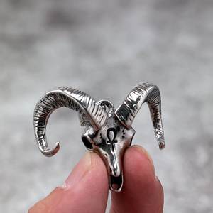 Collar con Colgante de Cabeza de Cabra de Acero Inoxidable para Hombre, Símbolo Ankh del Antiguo Egipto, Joyería de Moda con Temática Animal, Regalo - Product Image 2