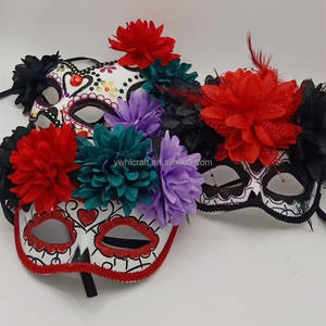 Máscara Veneciana de Media Cara para Halloween con Flores Pintadas a Mano, Máscara de Calavera con Flores de Azúcar del Día de los Muertos Mexicano - Product Image 1