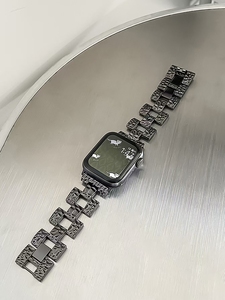 Cinturino in Lega di Titanio alla Moda per <span class=keywords><strong>Apple</strong></span> <span class=keywords><strong>Watch</strong></span> Serie 9 8 7 6 5 4 <span class=keywords><strong>3</strong></span> 2 1 <span class=keywords><strong>SE</strong></span> SE2, Cinturino Sostitutivo 38/40/41/42/44/45/49mm - Product Image 6