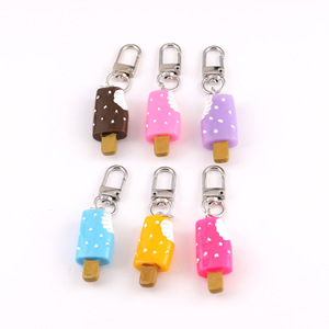 Llavero de helado de resina plástica, colgante de dibujos animados, accesorio de joyería DIY, colores aleatorios - Product Image 1