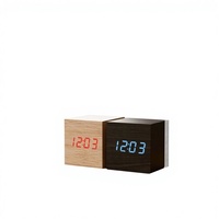 Direktverkauf ab Werk: Bambus Elektronische LED Digital Wecker-Würfeluhr mit Modernem Design, Großhandel