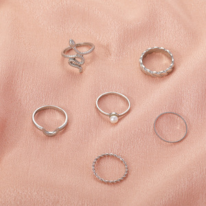 Juego de Anillos de 6 Piezas Marilyn Moderno de Aleación Estilo Europeo Americano con Forma de Serpiente, Media Luna y Perla, Combinación Unisex para Mujer - Product Image 4