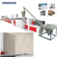 Ligne de production d'extrusion à double vis pour panneaux muraux à persiennes en PVC, équipement de fabrication par extrusion à haute productivité