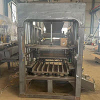 Ligne de production de briques en béton creuses, solides et emboîtables