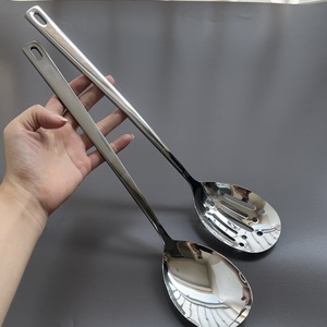 ช้อนเสิร์ฟสแตนเลสด้ามยาว สีพื้น สำหรับงานเลี้ยง บุฟเฟ่ต์ โรงแรม ใช้ในเชิงพาณิชย์ รับผลิตแบรนด์ส่วนตัว สำหรับผู้ใหญ่ - Product Image 2