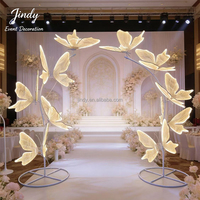 Allée de mariage LED de luxe en forme de papillon, fabriquée en usine par JINDY, pour événements intérieurs et fêtes