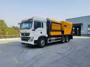 Camion synchrone de joint de <span class=keywords><strong>gravier</strong></span> HOWO 10 roues asphalte bitume synchrone puce scellant épandeur camion à vendre - Product Image 2
