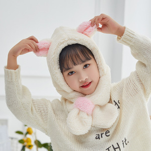 Vente en gros Foulard et chapeau chauds pour enfants en polyester et cachemire Motif petit ours Chapeau chaud avec écharpe pour l'hiver et l'extérieur - Product Image 6
