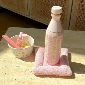 Posavasos/soportes para tazas acolchados con diseño de lazo, tapete cuadrado floral pequeño para mesa, aislante del calor, bandeja de almacenamiento para accesorios de fotografía - Product Image 4