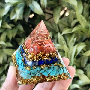 Pyramide en résine époxy avec galets de cristal, 6 cm, ornement de bureau, aménagement de l'aquarium, cadeau - Product Image 4