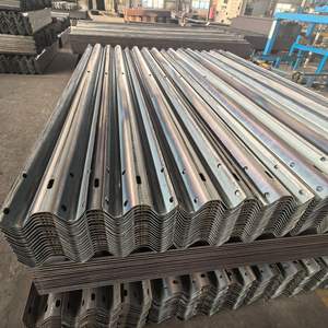 Barrera de protección contra choques de servicio pesado Sistemas DE SEGURIDAD Productos de acero Mayorista que ofrece barandilla de servicio pesado de chapa de acero - Product Image 2