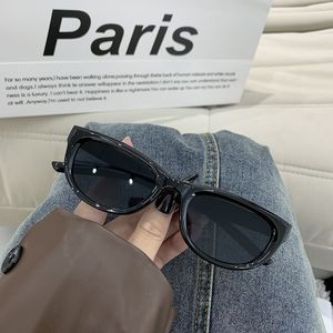 Gafas de Sol Unisex de Moda Ultraligeras, Estilo Ojo de Gato, Retro de Lujo, Montura Blanca de PC, Protección UV400, Modelo para Adultos D3, Gran Venta - Product Image 4