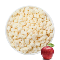 Heetverkopende Fuji Appel Knapperige Schijfjes/Vuile Vormpjes Zoete Gezonde Bulk/Vacuümverpakte Vriesgedroogde Fruitsnacks 5*5mm Kubus voor Wandelingen en Picknicks
