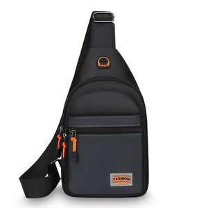 Sac de Poitrine Homme Tendance en Nylon Grande Capacité Multi-Compartiments Sac Bandoulière pour Tenues Quotidiennes Printemps 2026 - Product Image 2