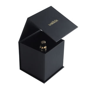 Boîtes à bougies miniatures vides personnalisées et recyclables avec logo en relief, feuille d'or, emballage cadeau magnétique de luxe, boîte en papier avec insert en EVA - Product Image 5