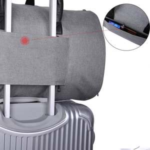 Bolsas de Viaje Versátiles para Negocios: Bolsas para Ropa Plegables y Convertibles 2 en 1 para una Protección de Moda sin Interrupciones en Movimiento - Product Image 5