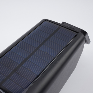 屋外 CCTV カメラ スタイル LED ソーラー 街灯 ガーデン用 - Product Image 5