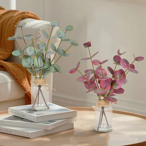 AromaLiving - Planta Artificial de Eucalipto Verde en Maceta de Vidrio, Bonsái de 33 cm, Arreglo Floral para Interiores, Decoración para Bodas y Fiestas - Product Image 2