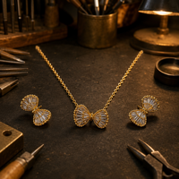 Ensemble collier et boucles d'oreilles classiques avec pendentif papillon en zircon |   Bijoux en cuivre 2 pièces