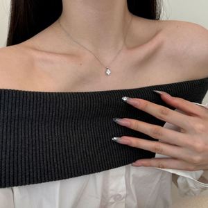 Collar con Colgante de Plata S925 con Circonita Cúbica 5A en Forma de Huevo Ovalado, Joyería Fina y Delicada para Mujeres y Niñas, Marca Dylam - Product Image 5