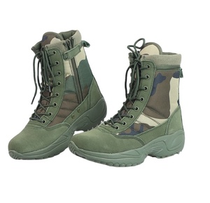Botas de Desierto Duraderas TSB009 en Camuflaje Verde Bosque, Verde Caqui y Negro - Product Image 1
