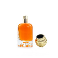Nouveau flacon de parfum carré en verre 30ml 50ml 100ml vide avec pulvérisateur à pompe, fond épais volcanique, couleur personnalisée, sans diffuseur à bâtonnets