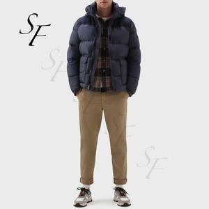 Chaqueta de plumón para <span class=keywords><strong>hombre</strong></span> de poliamida y <span class=keywords><strong>ganso</strong></span> para exteriores de estilo callejero informal de gran tamaño con logotipo personalizado Otoño Invierno gran oferta - Product Image 4