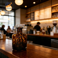 Bougies en verre à imprimé léopard pour une ambiance romantique à la table