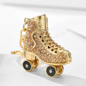 Mode européenne et américaine patins incrustés <span class=keywords><strong>de</strong></span> diamants petit cadeau porte-clés métal en gros pour pendentif voiture - Product Image 4