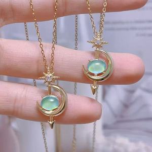 Collier unique en forme de cœur d'ananas plaqué or 18 carats avec pendentif en zircon scintillant, style tropical, cadeau pour lui - Product Image 4