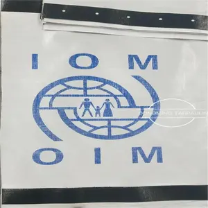Resistencia al desgarro Pe Tarpaulin Relief hoja <span class=keywords><strong>de</strong></span> plástico 4X6m 4X5 metros banda reforzada agujeros preperforados <span class=keywords><strong>para</strong></span> Tent Relief Refugees - Product Image 1