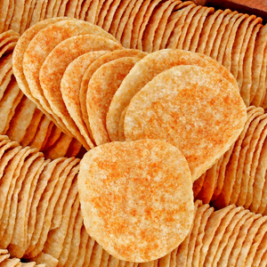 Chips de pommes de terre croustillantes personnalisables au goût épicé <span class=keywords><strong>VF</strong></span> Snacks' Chips croustillantes salées au goût de tomate frite - Product Image 1
