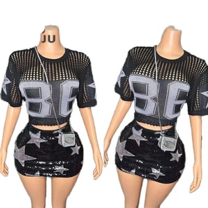 Conjunto de Falda Sexy de Verano con Logotipo Personalizado OEM para Mujer, Camiseta de Malla Tejida y Minifalda con Lentejuelas en Forma de Estrella, Conjunto de <span class=keywords><strong>2</strong></span> Piezas de Manga Corta - Product Image 1