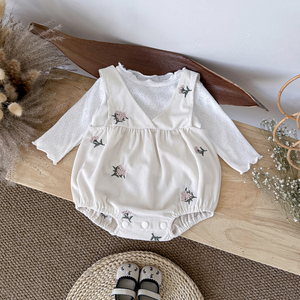 Costume d'<span class=keywords><strong>escalade</strong></span> floral décontracté pour femme T-Shirt à manches longues évider printemps automne nouveau brodé deux pièces respirant - Product Image 1