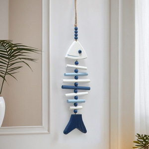 ประติมากรรมปลาไม้สไตล์เมดิเตอร์เรเนียน ลายทางสีฟ้าขาว ของตกแต่งบ้านแบบแขวน - Product Image 3