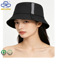 Fabricante OEM de Sombreros Tipo Bucket Unisex Lisos con Logotipo Personalizado y Decoración en la Parte Inferior para Atuendos de Estudio y Calle