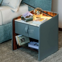 Table de chevet minimaliste italienne moderne, table de chevet en cuir de luxe pour chambre à coucher, armoire de rangement en bois avec tiroir et étagère