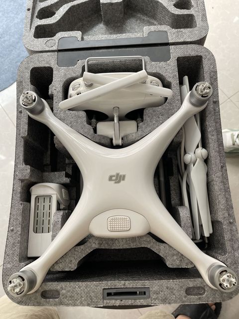 Phantom 4 Pro Original Second-hand 4K Camera 3-axis Gimbal GPS Return Brushless Motor 7KM Flight Professional RC Outdoor Drone