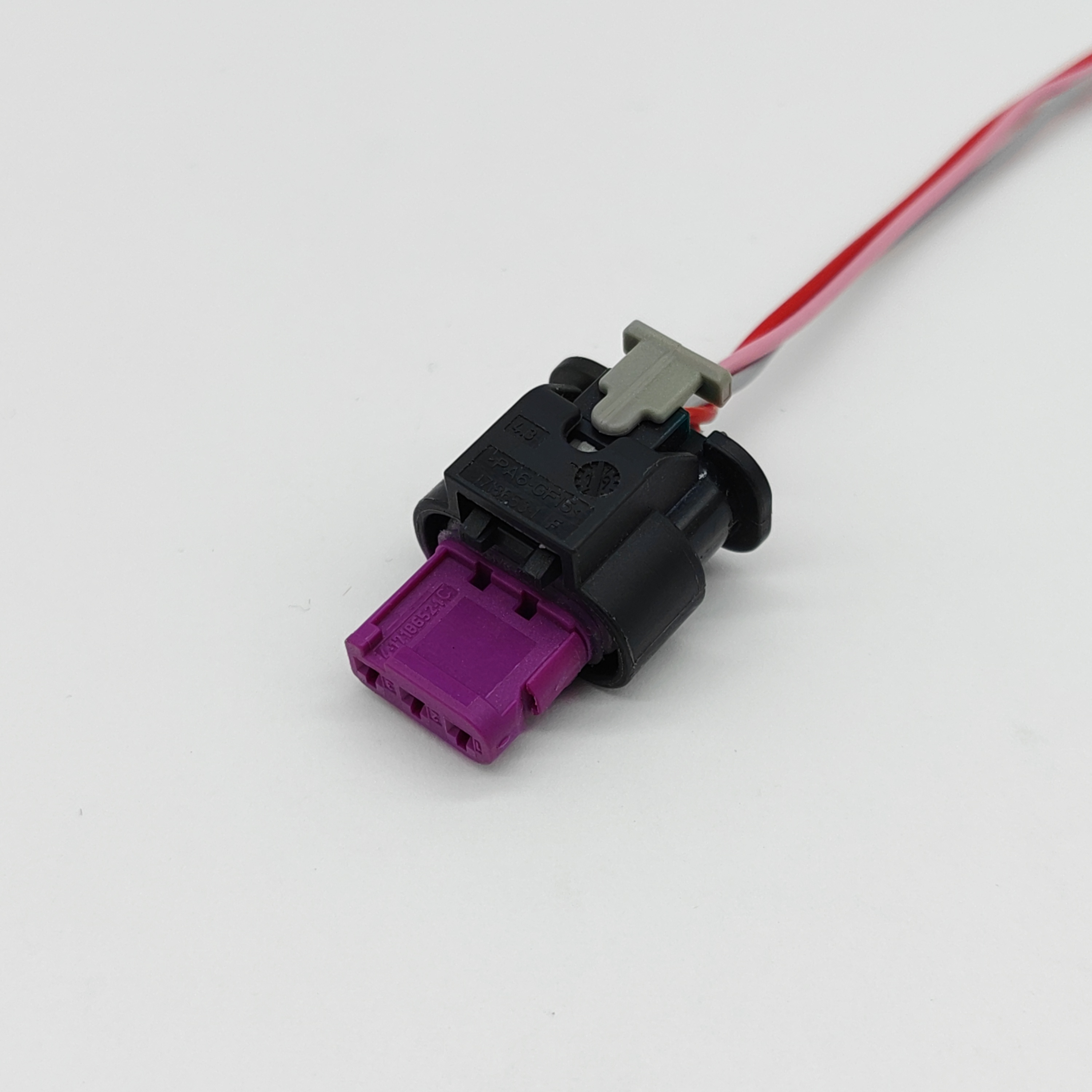 Automotive Waterproof Wire Harness Connector for Car Connector Plug 3-Pin Female 3-1718644-1