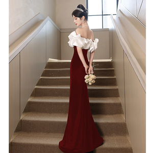 Robes de mariée de banquet rouge à <span class=keywords><strong>une</strong></span> épaule, couture de luxe, réunion annuelle, animation, jupe sirène haut de gamme - Product Image 3