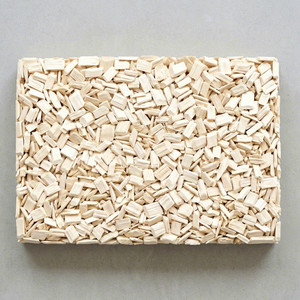 Copeaux de bois d'acacia naturel en vrac, combustible biomasse fabriqué à partir d'acacia pour chaudières industrielles, production de MDF, usines de papier - Product Image 1