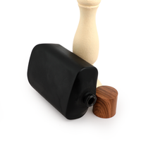 Flacon de parfum rectangulaire arrondi noir mat de 100 ml avec bouchon en bois, vide et rechargeable, vente en gros directe d'usine