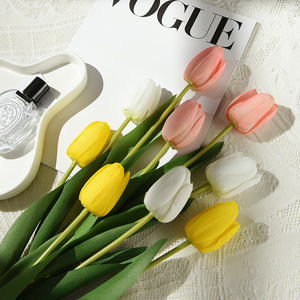 Nhà Máy Bán Hàng Trực Tiếp Cross-Biên Giới Thương Mại Nước Ngoài Tay Cảm Thấy Mini PU Tulip Hoa Nhân Tạo Hoa Cho Nhà Phòng Khách Đám Cưới - Product Image 3