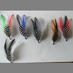 Pequeña pluma decorativa para sombrero - Product Image 1