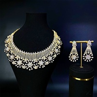 Set Romantis Wanita Berlapis Platinum Kuningan Motif Bunga Gaya Vintage Eropa Amerika, Modis dan Serbaguna, Bertabur Zirkon