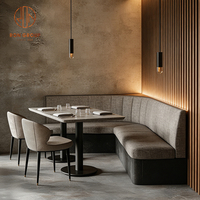 Table carrée en pierre gris moderne, canapé de café rembourré en tissu, table et chaises pour restaurant
