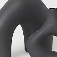 Vase en céramique noir mat avec doubles poignées en boucle, design Art Déco, décoration de luxe pour salon et bureau, vase à fleurs pour mariage