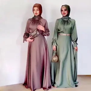 Grosir gaun Muslim pakaian Abaya Dubai Turki desain 2024 gaun malam sederhana Abaya mewah wanita Abaya Satin